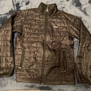 Patagonia Men’s Lightweight Down Jacket